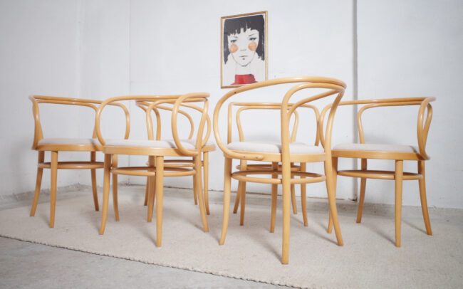 6 x Thonet Stühle Modell 209 Bugholz neu bezogen